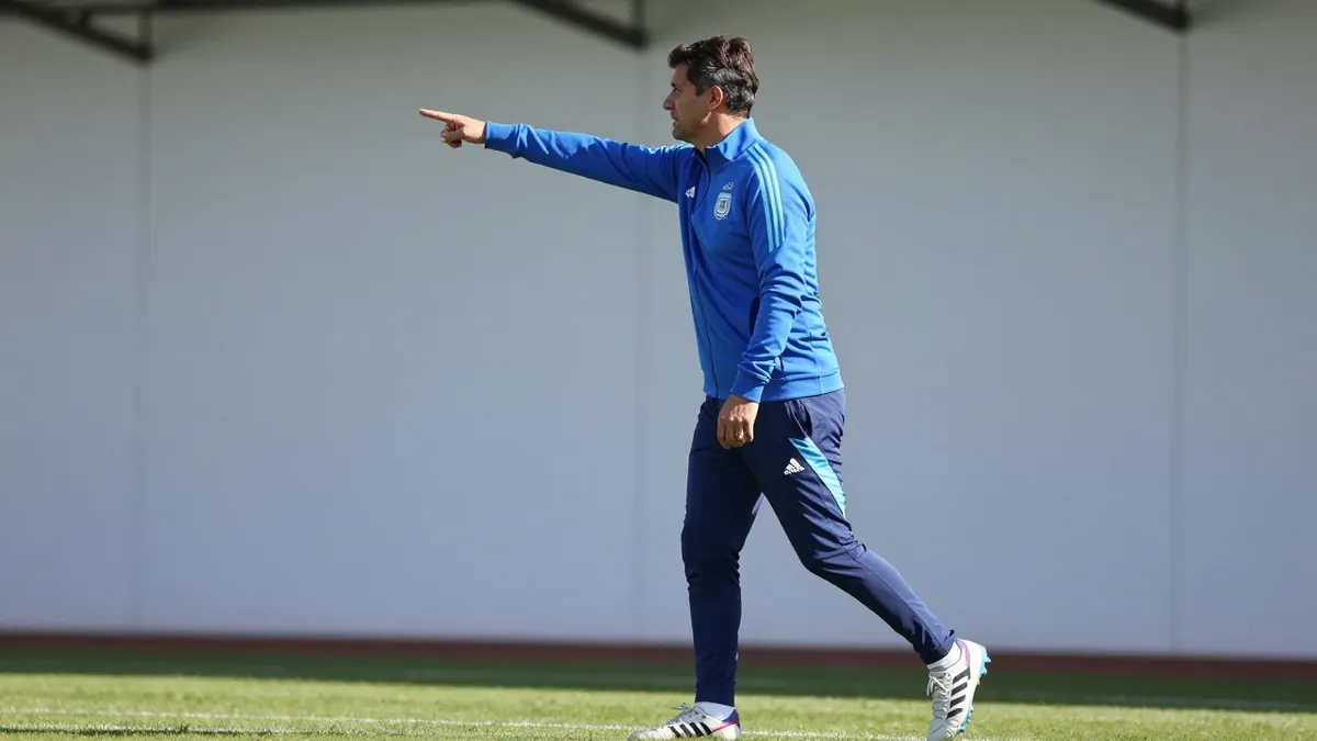 The AFA plans to finalise Lionel Scaloni's contract renewal before year's end, securing his continuity through the Copa...